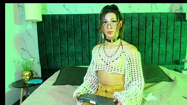 Snapshot of AustinJones_ chatting on 23, 10, 2025 AustinJones online show from 23, 10, 2025