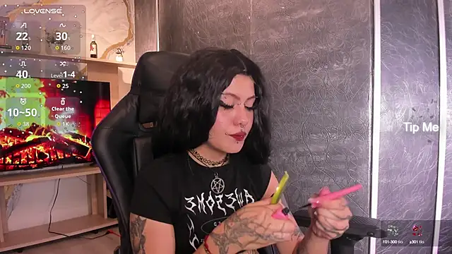 Snapshot of MistressMariam_ chatting on 16, 10, 2025 MistressMariam online show from 16, 10, 2025