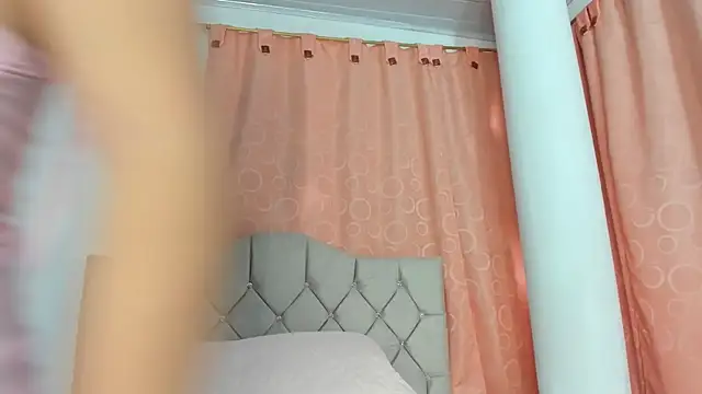 Snapshot of your_melany chatting on 22, 9, 2025 your melany online show from 22, 9, 2025