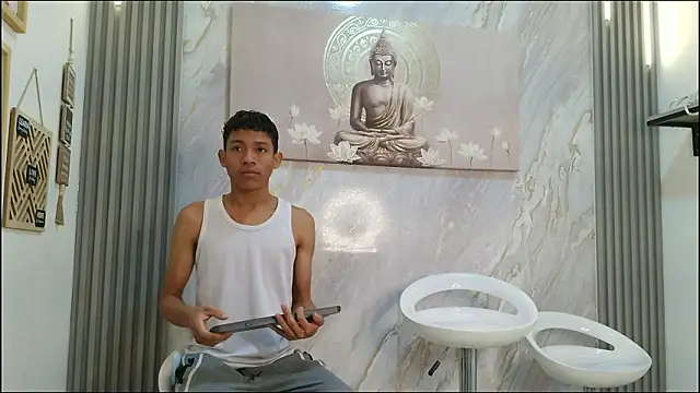 Snapshot of BEAUTY_BOYS1 chatting on 8, 2, 2026 BEAUTY BOYS1 online show from 8, 2, 2026