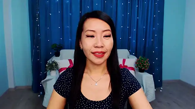 LiaPak online show from 20, 10, 2025