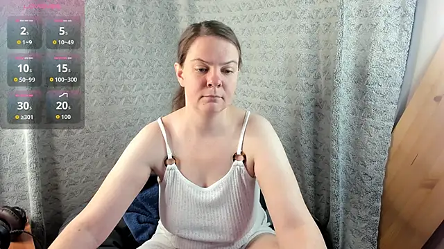 Snapshot of MiaLores chatting on 22, 10, 2025 MiaLores online show from 22, 10, 2025