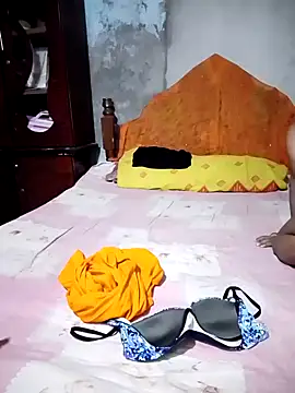 Snapshot of Mistompa24 chatting on 21, 10, 2025 Mistompa24 online show from 21, 10, 2025