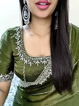 Snapshot of Cute_merry01 chatting on 10, 10, 2025 Cute merry01 online show from 10, 10, 2025