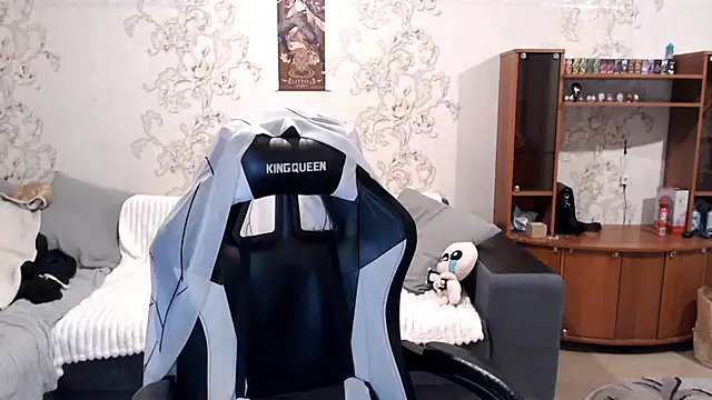 PansyBorriello online show from 20, 9, 2025