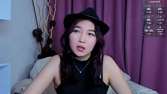 Snapshot of ColettaMejias chatting on 14, 11, 2025 ColettaMejias online show from 14, 11, 2025