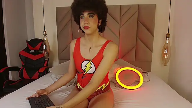 KheylerTomphson online show from 29, 10, 2025