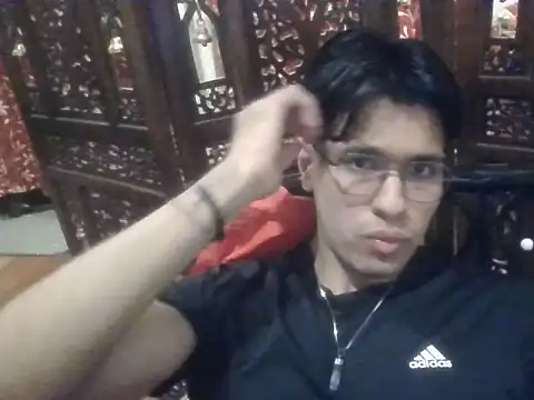 Snapshot of fizzy_biceps chatting on 27, 10, 2025 fizzy biceps online show from 27, 10, 2025