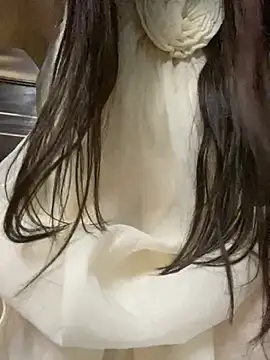 Snapshot of Leyleisanmay chatting on 30, 10, 2025 Leyleisanmay online show from 30, 10, 2025