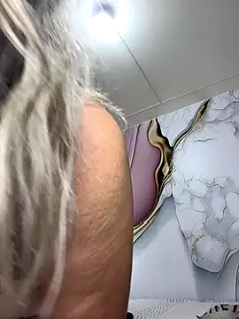 Lucy Milf 474 online show from 23, 11, 2025