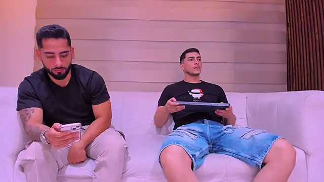 mike friends online show from 15, 12, 2025