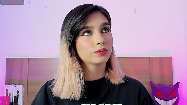 Akatsumi  online show from 18, 11, 2025