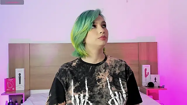 Akatsumi  online show from 22, 12, 2025