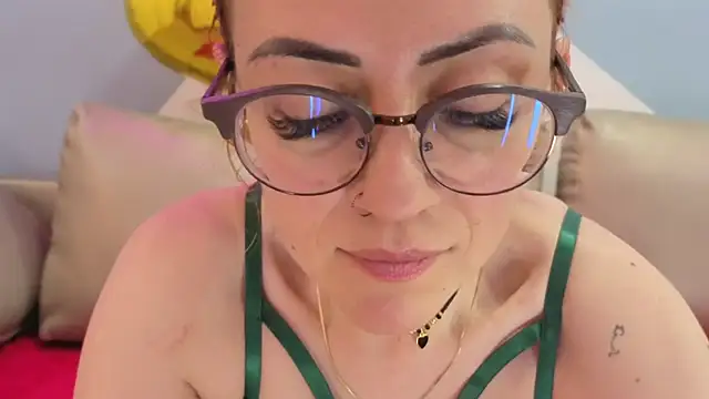 Victoria Fallon online show from 9, 10, 2025