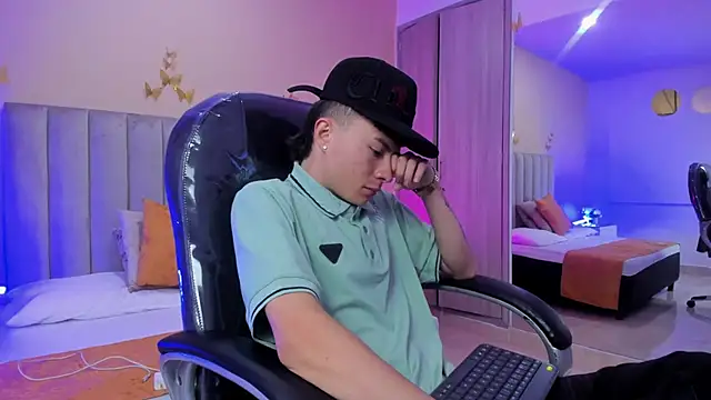 Nascary Fox online show from 10, 1, 2026