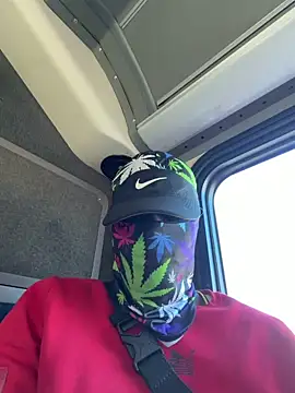 Snapshot of Vikehim chatting on 27, 10, 2025 Vikehim online show from 27, 10, 2025