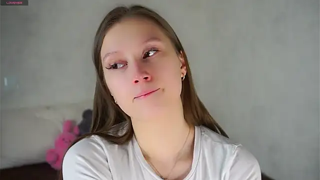 Snapshot of MelaniSeiver chatting on 4, 2, 2026 MelaniSeiver online show from 4, 2, 2026