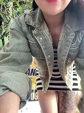 Snapshot of Clara8899 chatting on 15, 10, 2025 Clara8899 online show from 15, 10, 2025