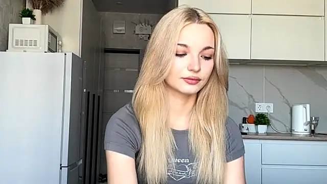 MycuteMolly online show from 1, 10, 2025