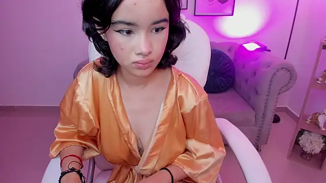 pekylove  online show from 10, 10, 2025