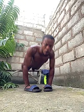 Snapshot of Makemecum634941 chatting on 25, 10, 2025 Makemecum634941 online show from 25, 10, 2025