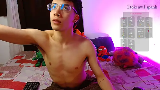 aaronjames1 online show from 18, 12, 2025