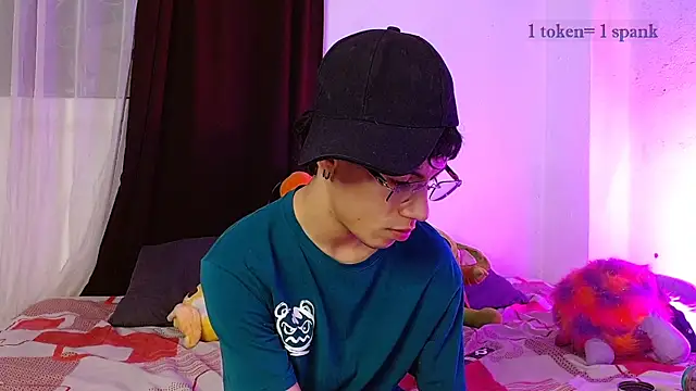 aaronjames1 online show from 20, 12, 2025