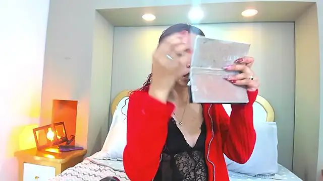 AteneaGreyy online show from 8, 1, 2026