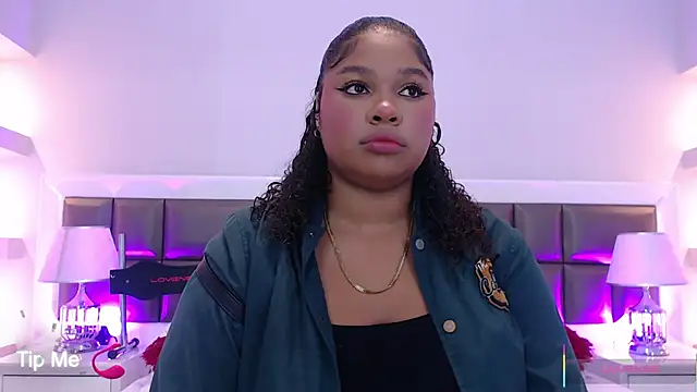 LennaEvans online show from 23, 10, 2025