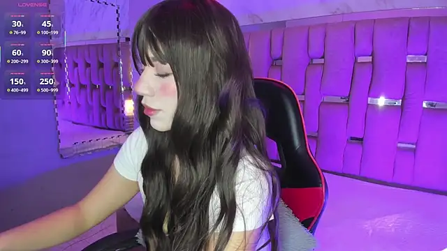 ZharaLux online show from 5, 11, 2025