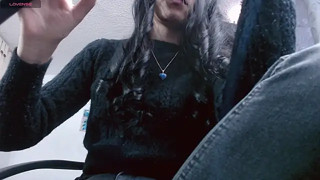 Snapshot of scarlett_vonrose chatting on 19, 9, 2025 scarlett vonrose online show from 19, 9, 2025