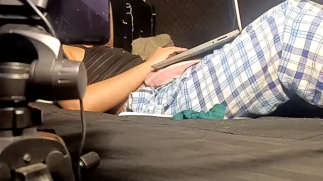 Yuli-27 online show from 17, 12, 2025