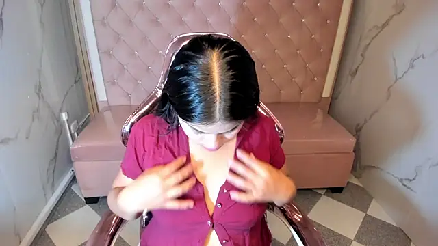 Victoria b  online show from 16, 10, 2025