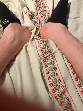 Snapshot of A2221aw chatting on 28, 11, 2025 A2221aw online show from 28, 11, 2025