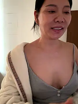 xiiuuff18 online show from 28, 11, 2025