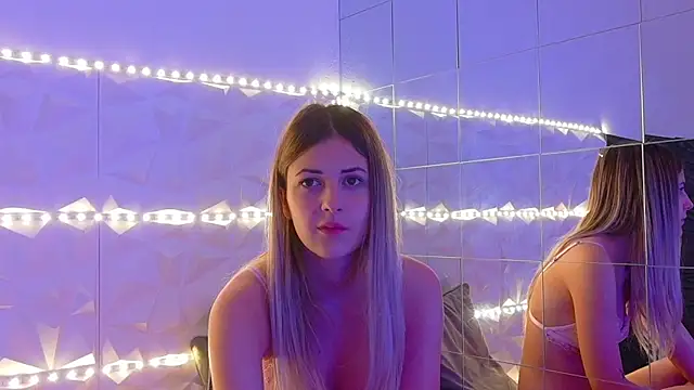 Snapshot of Aishha_ chatting on 17, 10, 2025 Aishha online show from 17, 10, 2025