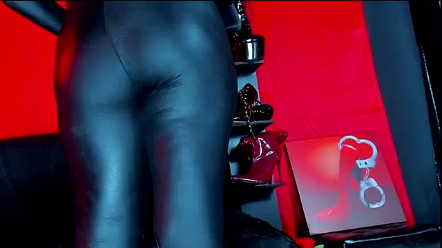 Snapshot of ArtemisaStone chatting on 15, 12, 2025 ArtemisaStone online show from 15, 12, 2025