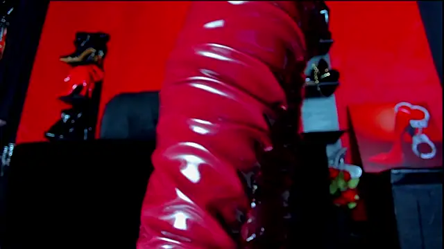 Snapshot of ArtemisaStone chatting on 15, 12, 2025 ArtemisaStone online show from 15, 12, 2025