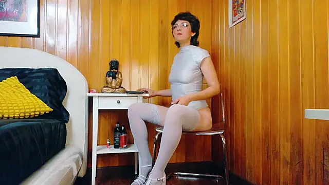 Snapshot of Zafiro_Gem_ chatting on 20, 10, 2025 Zafiro Gem online show from 20, 10, 2025