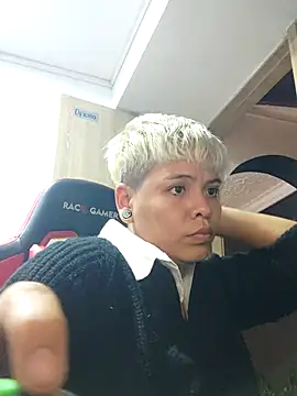 Soffi    online show from 11, 10, 2025