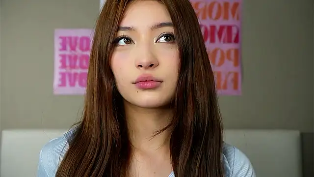 Snapshot of LaurelLeier chatting on 5, 3, 2026 LaurelLeier online show from 5, 3, 2026