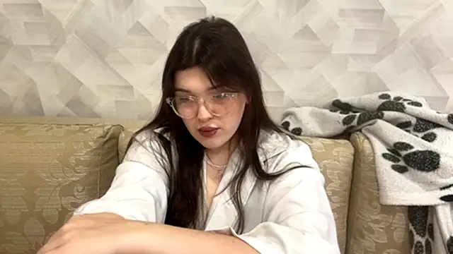 Snapshot of CarylWeatherholtz chatting on 23, 10, 2025 CarylWeatherholtz online show from 23, 10, 2025