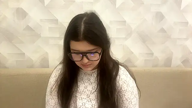 Snapshot of CarylWeatherholtz chatting on 17, 11, 2025 CarylWeatherholtz online show from 17, 11, 2025