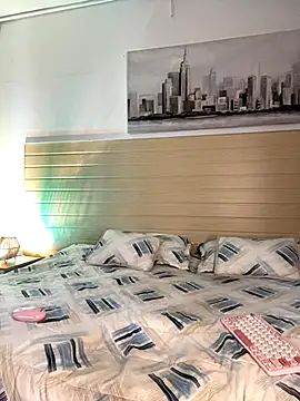 GabiHills online show from 8, 11, 2025