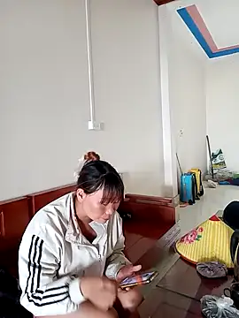 Mainay0033 online show from 6, 11, 2025