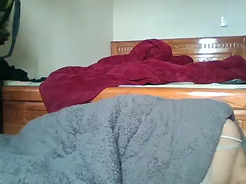 Mainay0033 online show from 7, 11, 2025