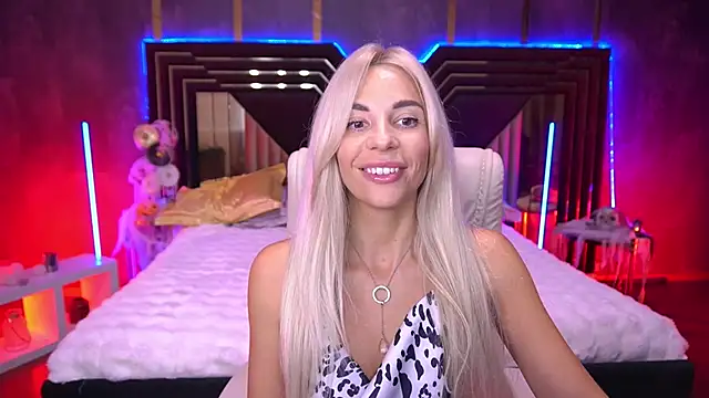 BellaRayyy online show from 27, 10, 2025