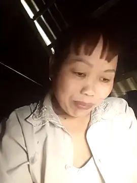 Snapshot of _YooY_ chatting on 12, 11, 2025 YooY online show from 12, 11, 2025