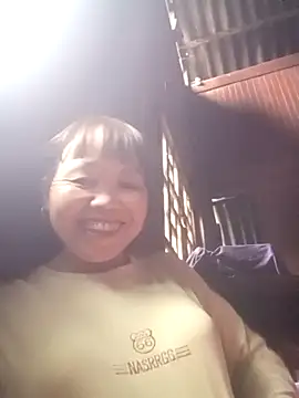 Snapshot of _YooY_ chatting on 18, 11, 2025 YooY online show from 18, 11, 2025