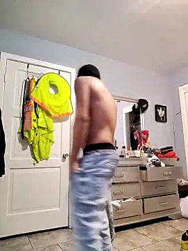 Snapshot of bigb499 chatting on 8, 11, 2025 bigb499 online show from 8, 11, 2025